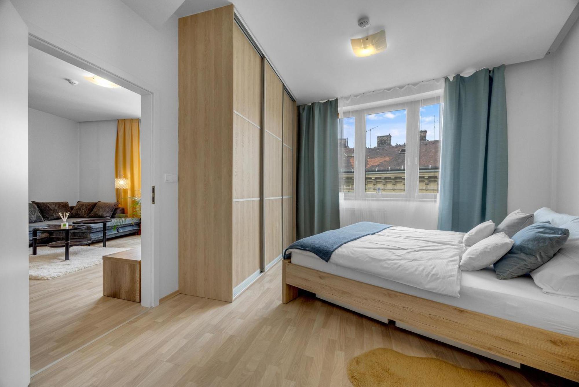 Revon Art-Deco Apartment Laurinska Pozsony Kültér fotó